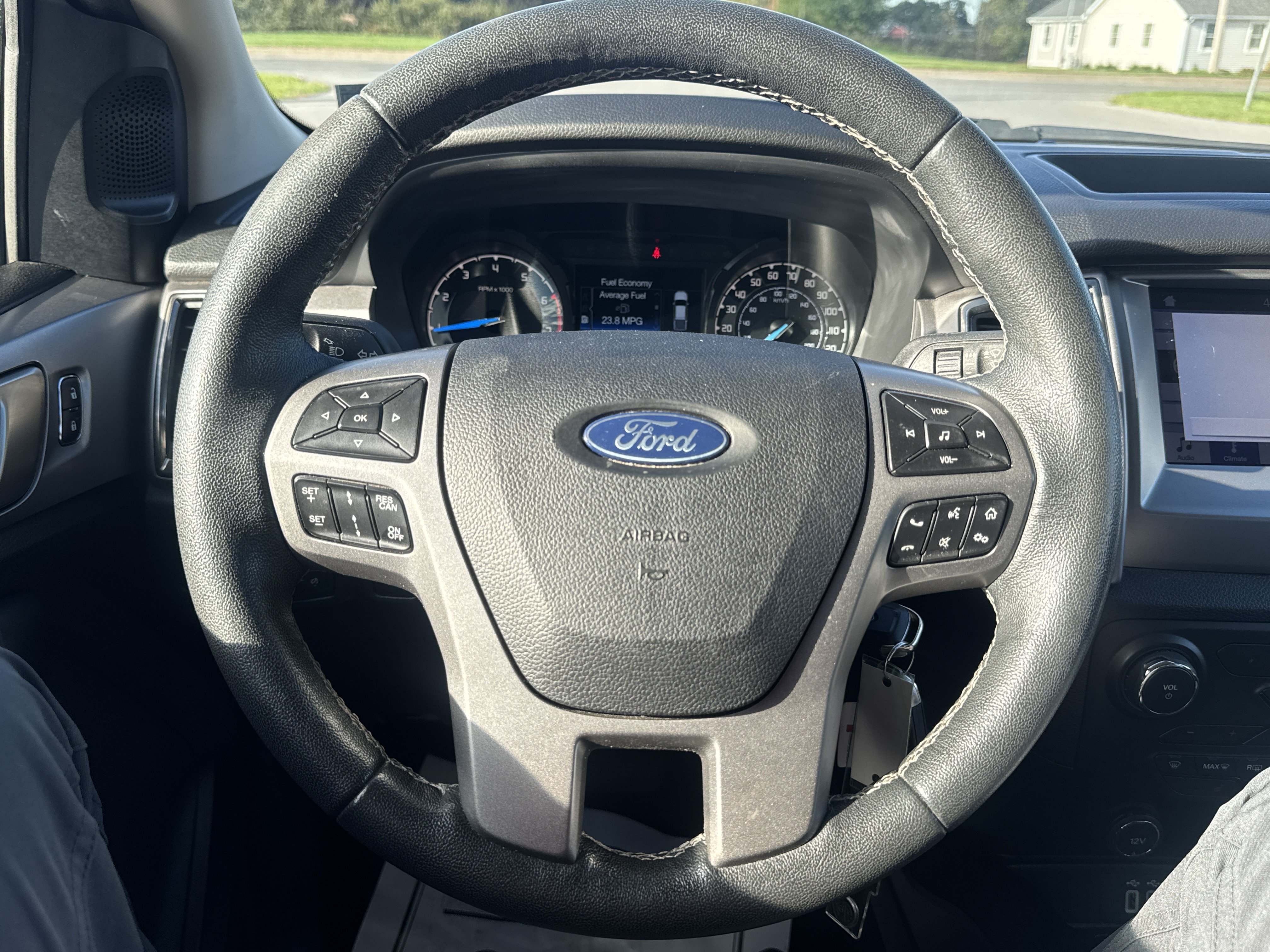 Used 2019 Ford Ranger XLT w/ Equipment Group 302A Luxury AWD/4WD image 17