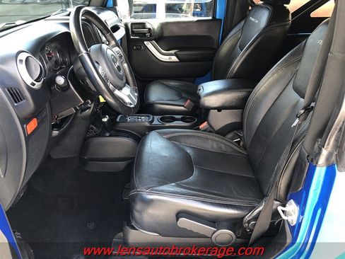 Used 2016 Jeep Wrangler Rubicon AWD/4WD image 11