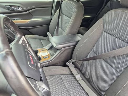 Used 2020 GMC Acadia SLE w/ Driver Convenience Package FWD image 12