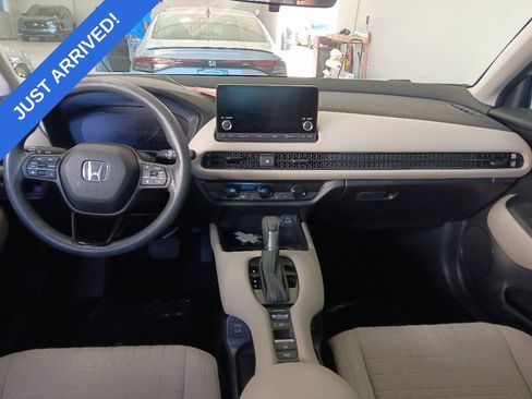Used 2024 Honda HR-V LX image 5