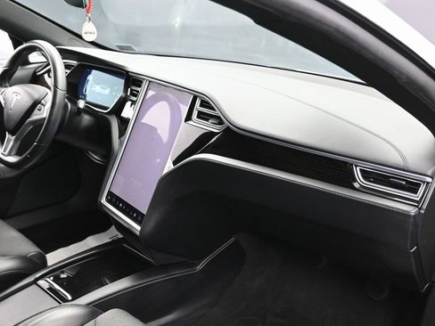 Used 2017 Tesla Model S 75 image 39