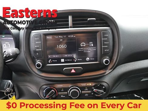 Used 2024 Kia Soul LX w/ Option Group 015 FWD image 11