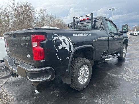 Used 2020 Chevrolet Silverado 2500 W/T image 2