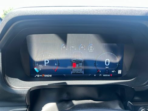 Used 2025 Ford F150 Raptor AWD/4WD image 15