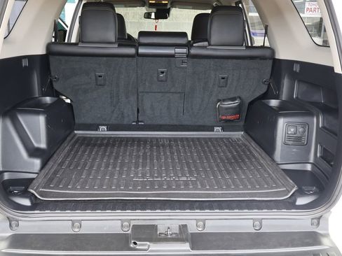 Used 2022 Toyota 4Runner SR5 Premium w/ TRD Black Wheel Package (TMS) image 31