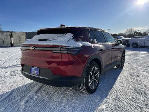 New 2026 Chevrolet Equinox EV LT image 3