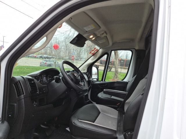 Used 2025 RAM ProMaster 2500 w/ Convenience Group FWD image 14