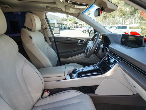 Used 2021 Genesis GV80 2.5T AWD/4WD image 17