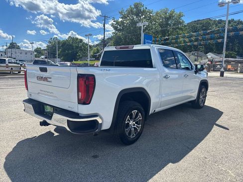 Used 2025 GMC Sierra 1500 SLT AWD/4WD image 5