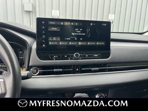Used 2025 Mitsubishi Outlander SE FWD image 8