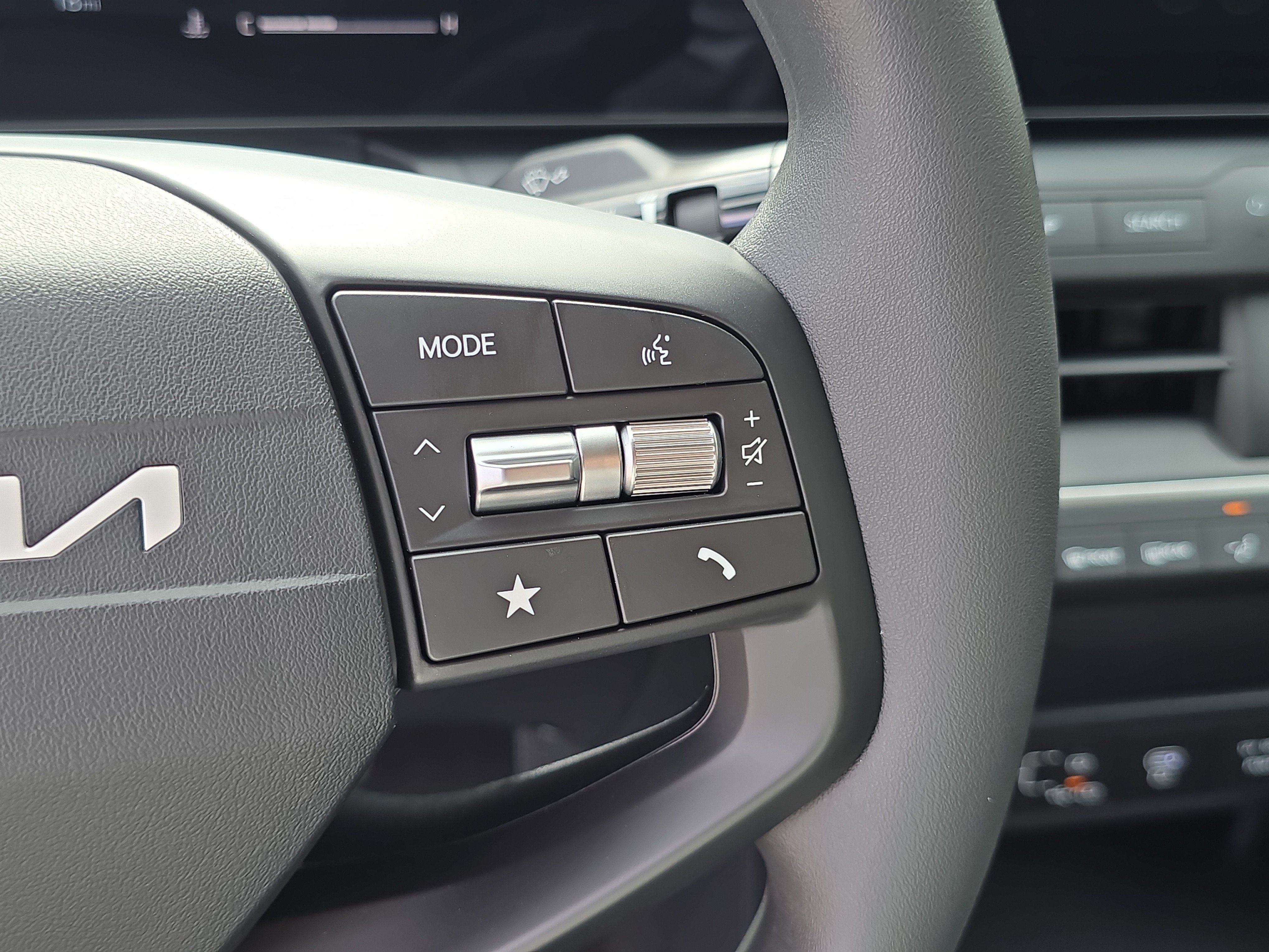 New 2026 Kia K4 FWD image 30