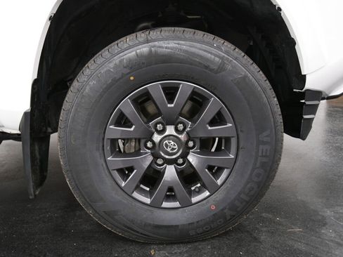 Certified 2023 Toyota Tacoma SR5 image 9