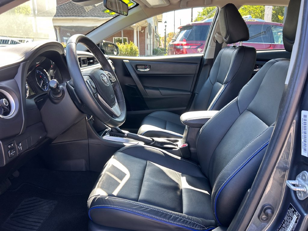 Used 2017 Toyota Corolla XSE w/ Carpet Mat Package (TMS) FWD image 10