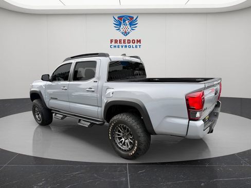 Used 2021 Toyota Tacoma SR5 w/ Trail Edition AWD/4WD image 3