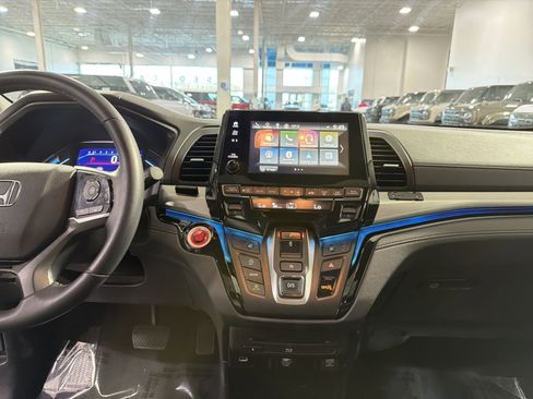 Used 2023 Honda Odyssey Touring image 22