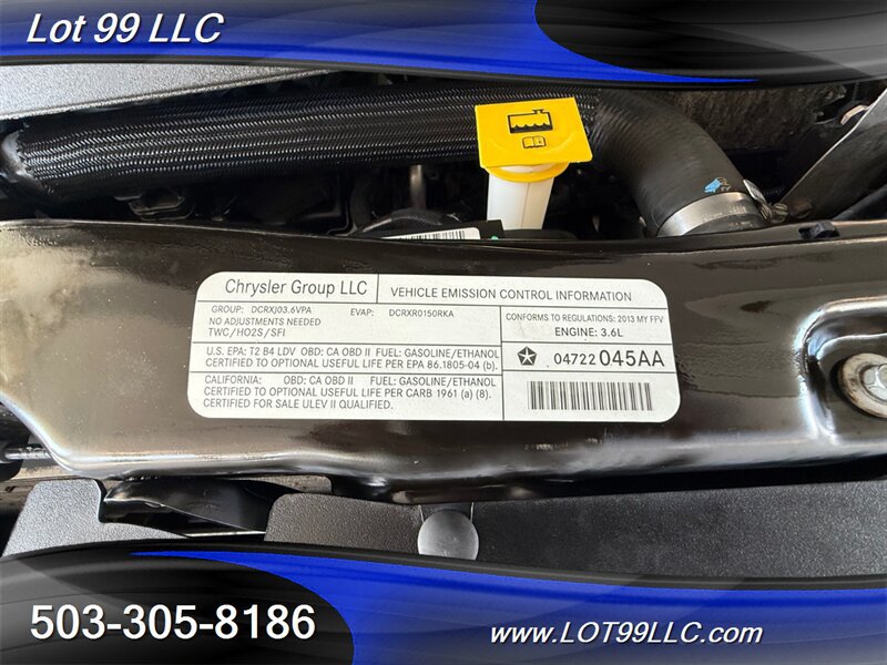 Used 2013 Chrysler Town & Country Limited w/ Luxury Group FWD image 54