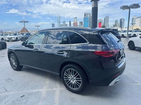 Used 2026 Mercedes-Benz GLC 300 image 4