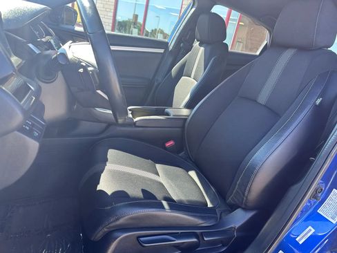 Used 2020 Honda Civic Sport image 9