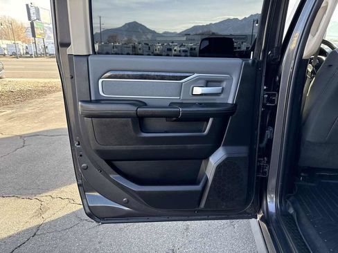 Used 2019 RAM 2500 Big Horn image 13