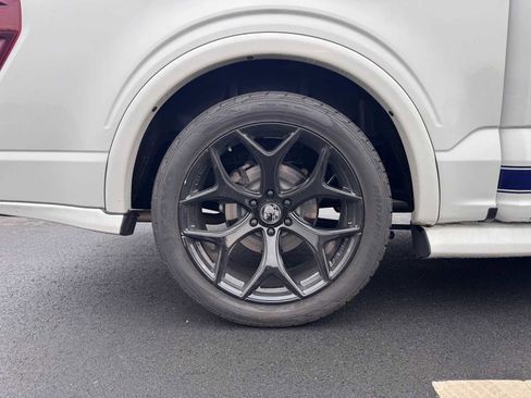 Used 2025 Ford F150 Lariat w/ Equipment Group 502A High image 30