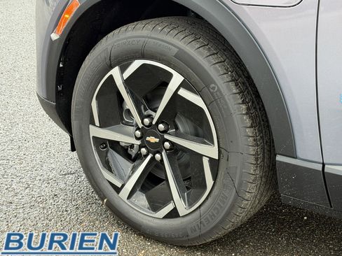 New 2026 Chevrolet Equinox EV LT image 33