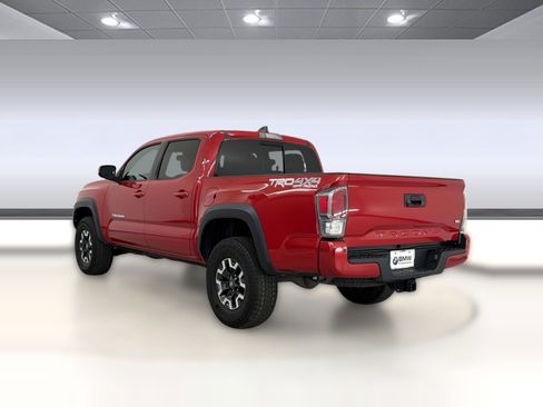 Used 2022 Toyota Tacoma TRD Off-Road w/ TRD Premium Off Road Package AWD/4WD image 3