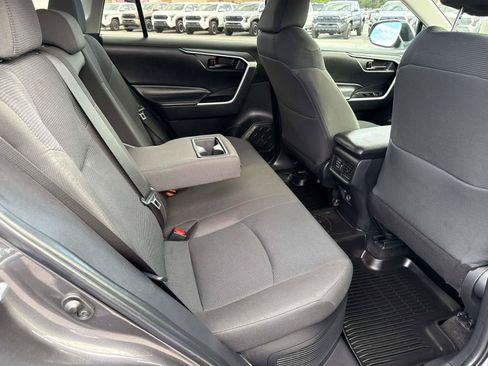 Used 2024 Toyota RAV4 LE AWD/4WD image 19