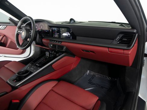 Certified 2026 Porsche 911 Carrera S RWD image 34