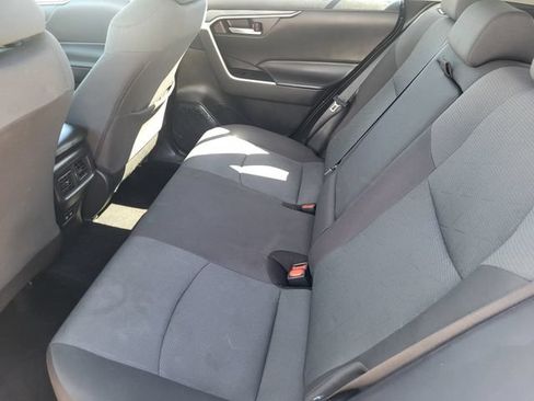 Used 2025 Toyota RAV4 XLE FWD image 21