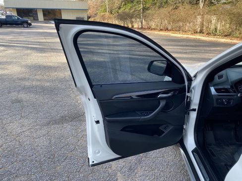 Used 2018 BMW X1 sDrive28i image 14
