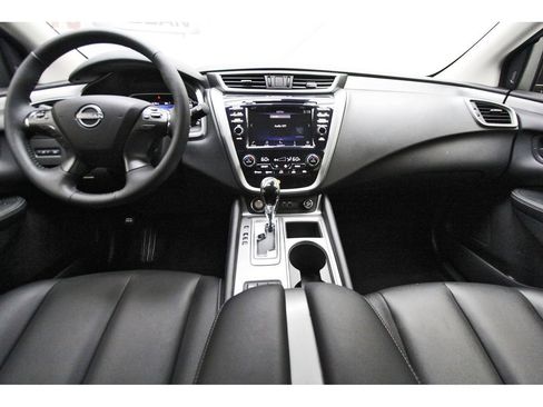 Used 2024 Nissan Murano SV FWD image 7