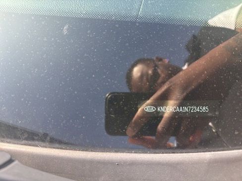 Used 2022 Kia Seltos EX image 4