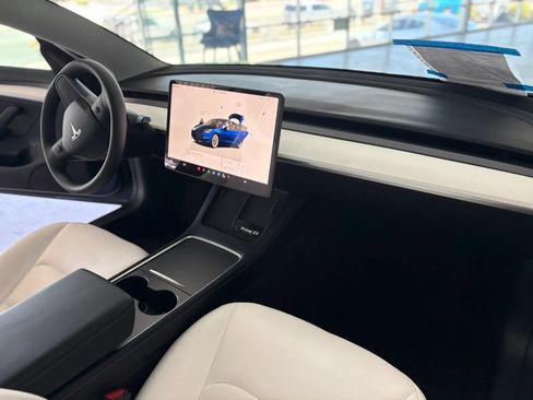 Used 2022 Tesla Model 3 RWD image 6