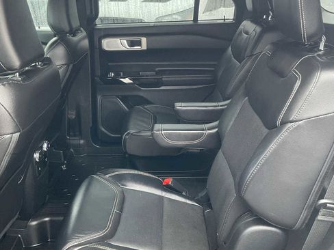 Used 2022 Ford Explorer ST w/ Equipment Group 401A image 38