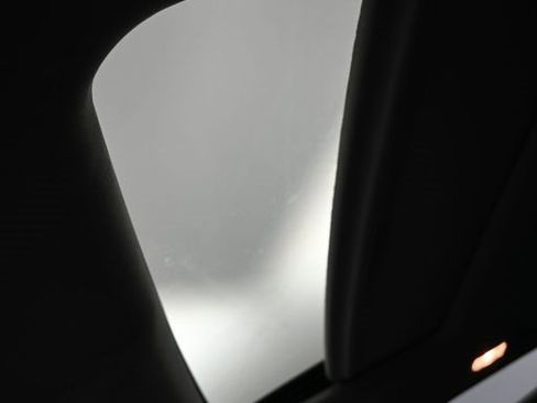 Used 2018 Toyota Highlander Limited w/ Protection Package #3 image 18