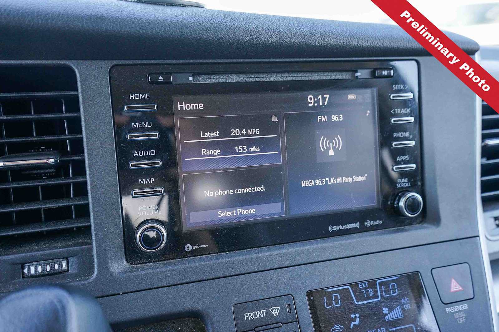 Used 2020 Toyota Sienna LE FWD image 18