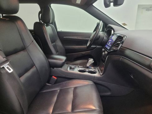 Used 2019 Jeep Grand Cherokee Limited AWD/4WD image 21