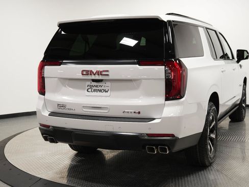New 2026 GMC Yukon XL AT4 w/ AT4 Premium Plus Package AWD/4WD image 8
