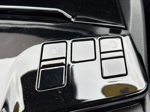 Used 2024 Kia Sportage EX w/ EX Premium Package image 24