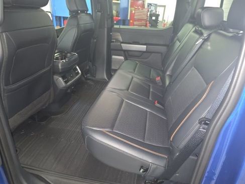 Used 2025 Ford F150 Lariat w/ Equipment Group 501A Mid image 10