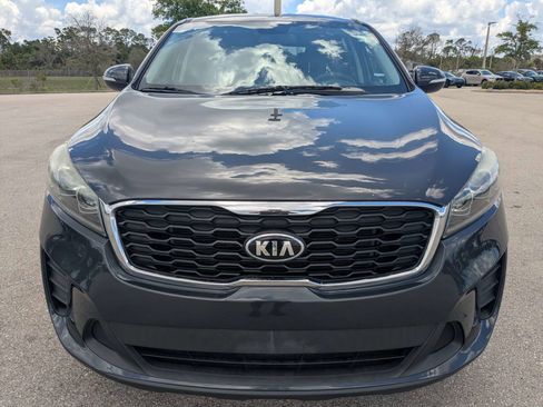 Used 2019 Kia Sorento FWD image 3