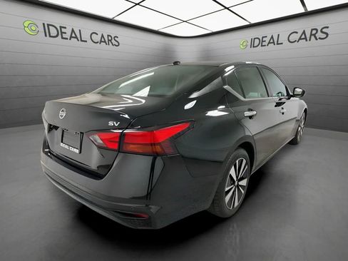 Used 2021 Nissan Altima 2.5 SV FWD image 5