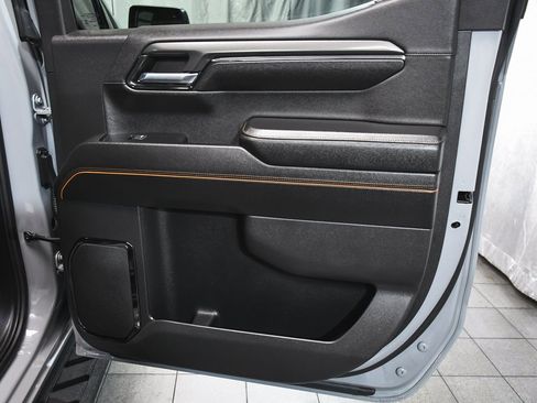 Used 2024 GMC Sierra 1500 AT4 w/ Technology Package image 15