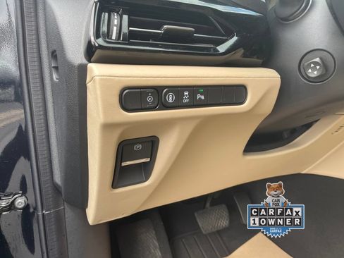 Used 2025 Acura MDX SH-AWD w/ Technology Package image 25