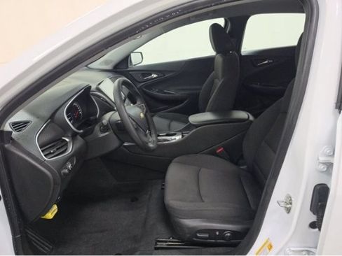 Used 2023 Chevrolet Malibu RS FWD image 5