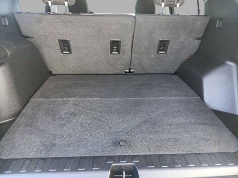 Used 2020 Chevrolet Equinox LT w/ Driver Convenience Package image 31