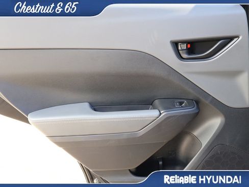 Used 2025 Subaru Crosstrek 2.5i Sport AWD/4WD image 17