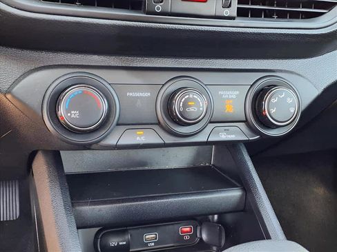 Used 2024 Kia Forte LX image 15