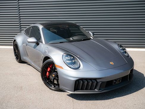 Certified 2026 Porsche 911 Carrera GTS RWD image 24