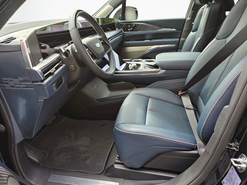 New 2025 Cadillac Escalade IQ Sport 2 AWD/4WD image 36